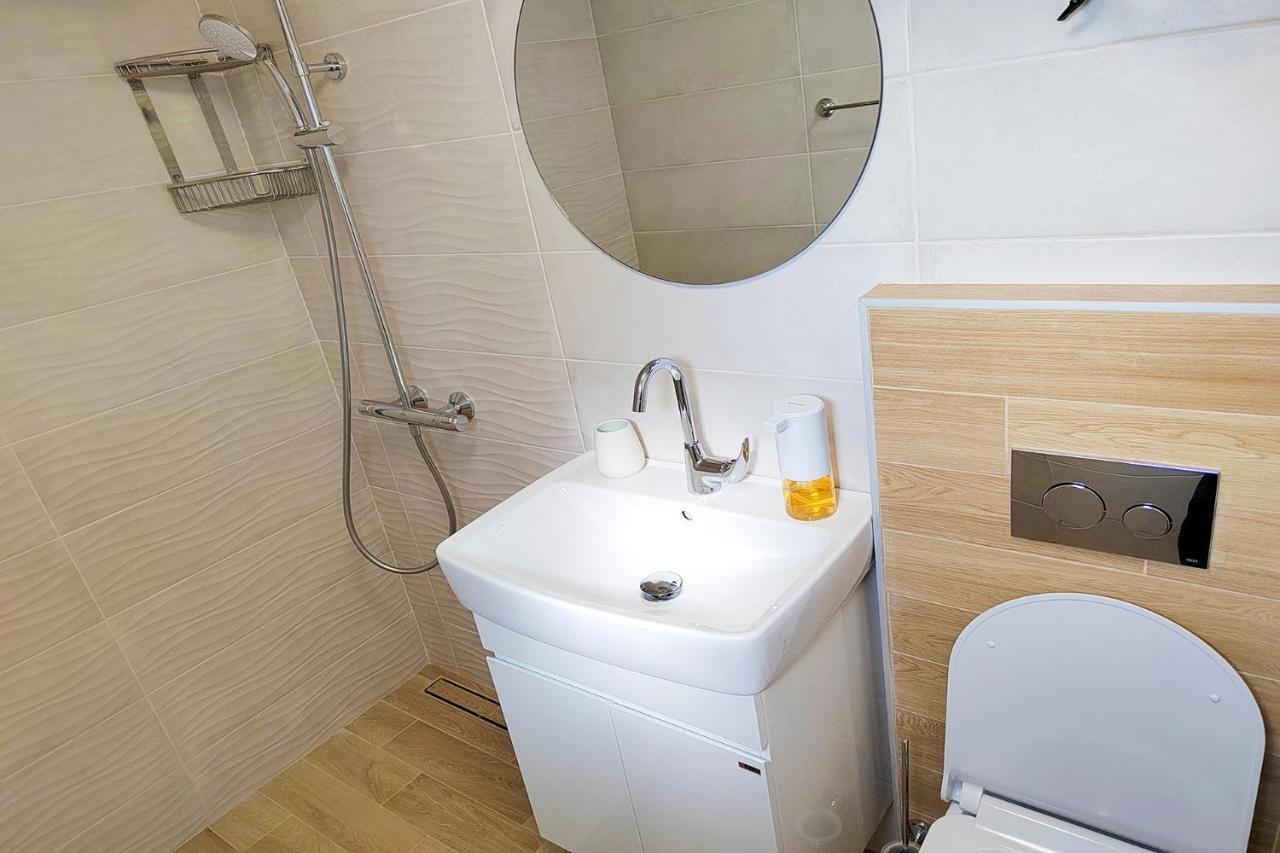 Shik & Chic In The Heart Of Burgas # 5Min From Beach # New מראה חיצוני תמונה